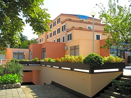 Hotel Kraljevica — hotel in Kraljevica