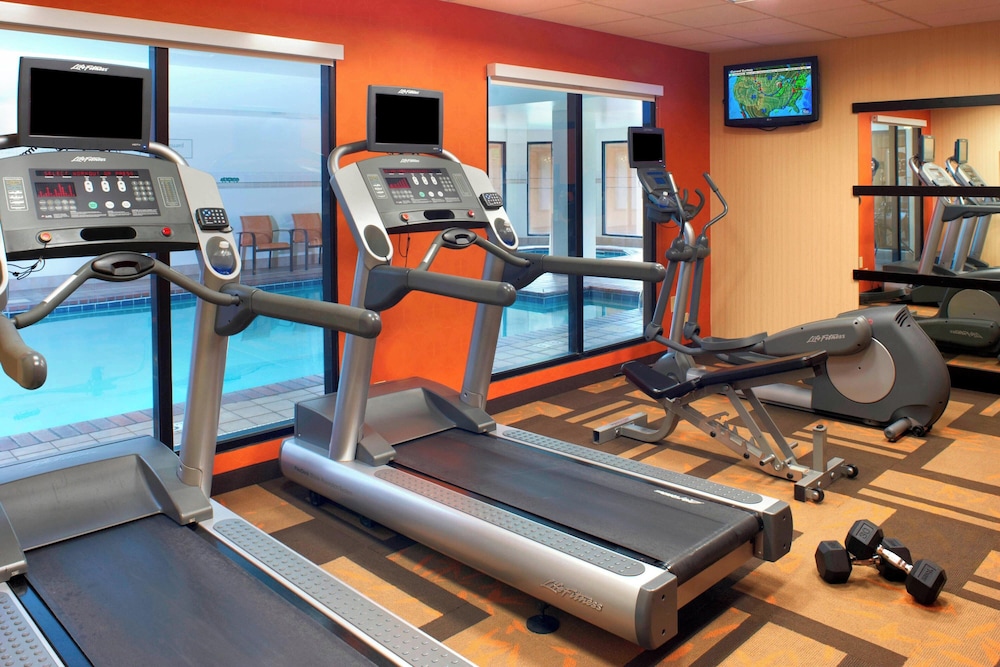 Courtyard by Marriott Cleveland Westlake - photo 22