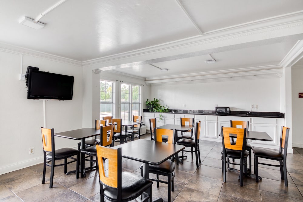 OYO Hotel Baton Rouge East I 12 Louisiana - photo 24