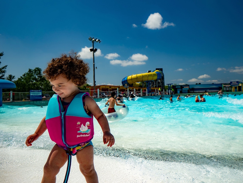 Staybridge Suites Wisconsin Dells Lake Delton by IHG - photo 59