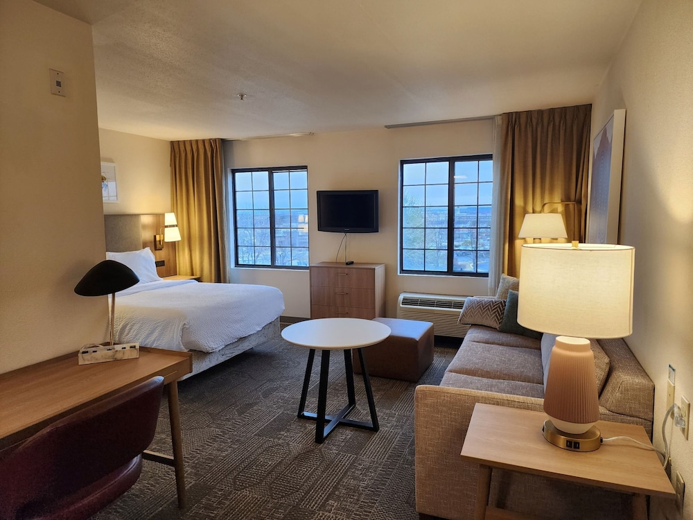 Staybridge Suites Allentown Bethlehem Airport by IHG - photo 8
