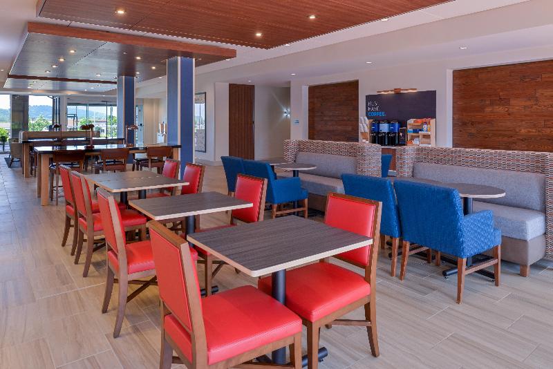 Holiday Inn Express Spring Hill by IHG - photo 20