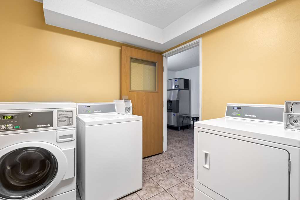 Quality Inn near Monument Health Rapid City Hospital - photo 38