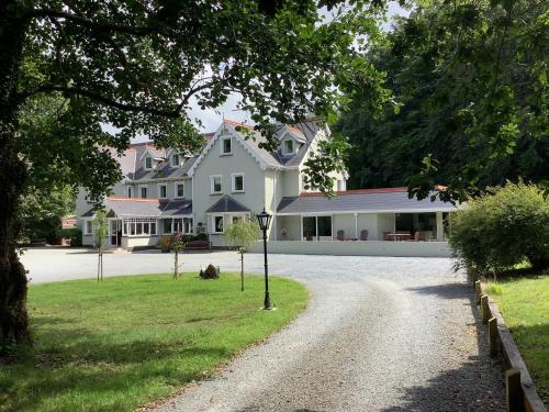 Gleann Fia Country House — 4-Star Luxury Hotel in Cill Airne, Republic of Ireland