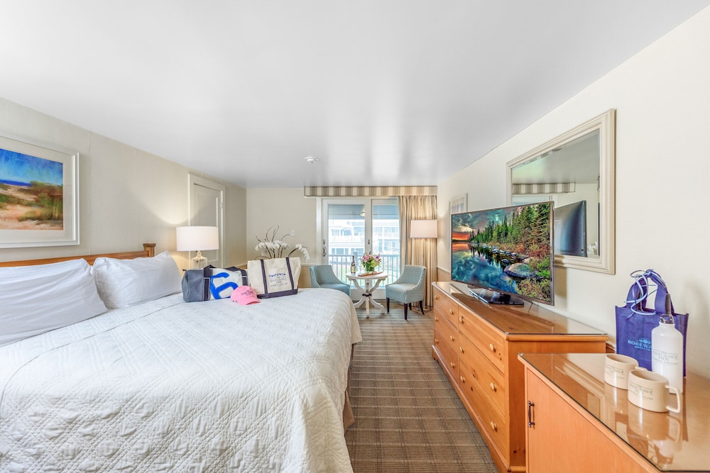 The Harborside Inn - photo 20