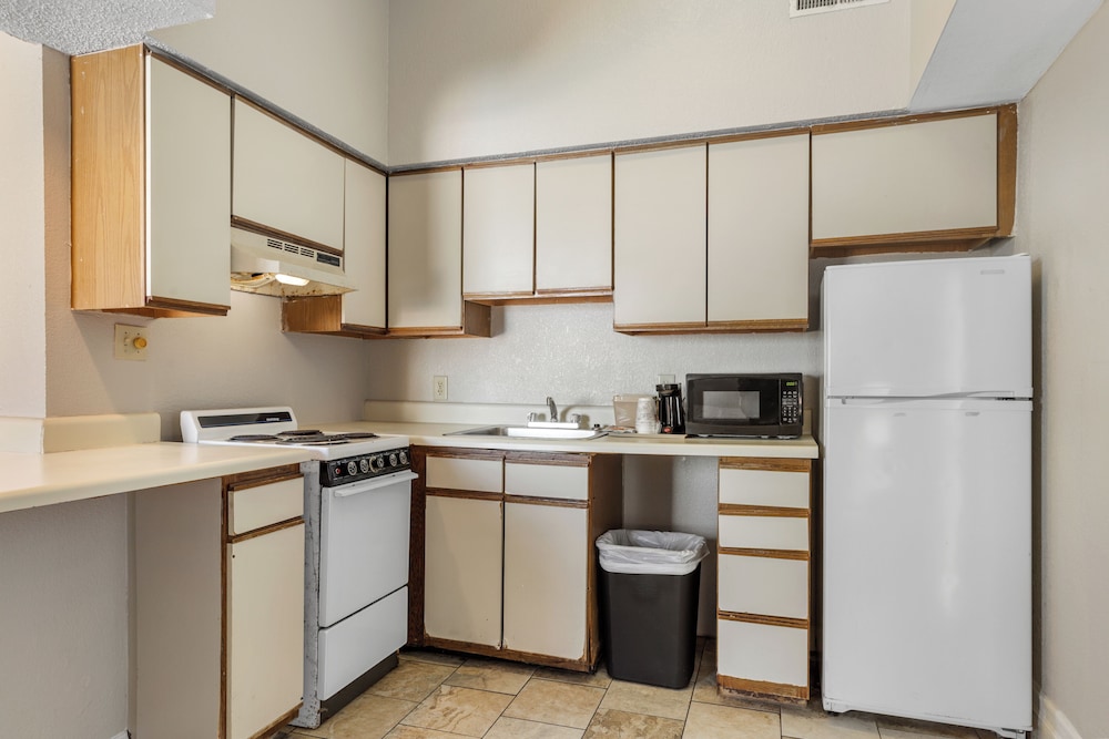 Ocean Crest Inn and Suites - photo 53