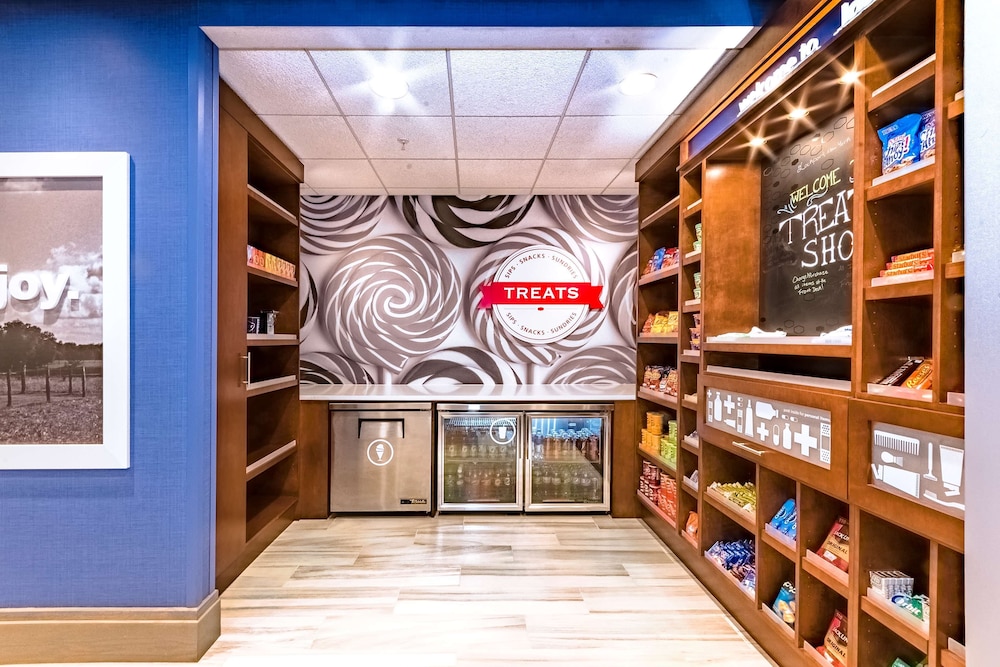 Hampton Inn Lockport Buffalo - photo 32