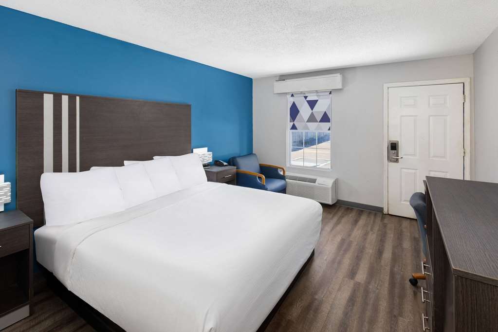 Baymont by Wyndham Selma - photo 23