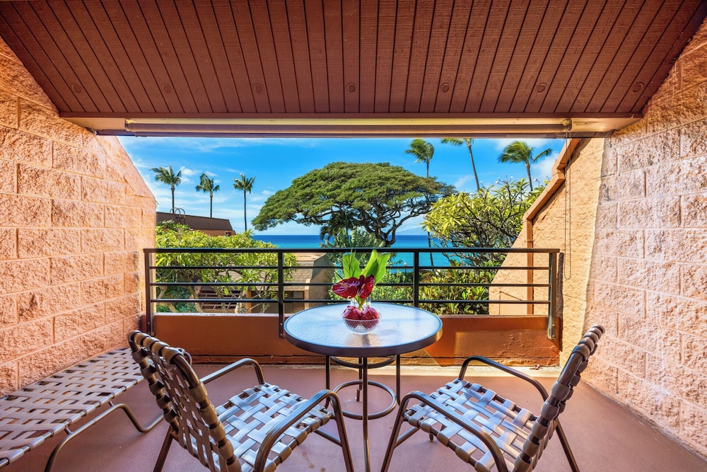 Kuleana Club #511 Ocean View 1 bedroom 1 bathroom 2nd Floor — 4-Star Luxury Hotel in Lahaina, United States