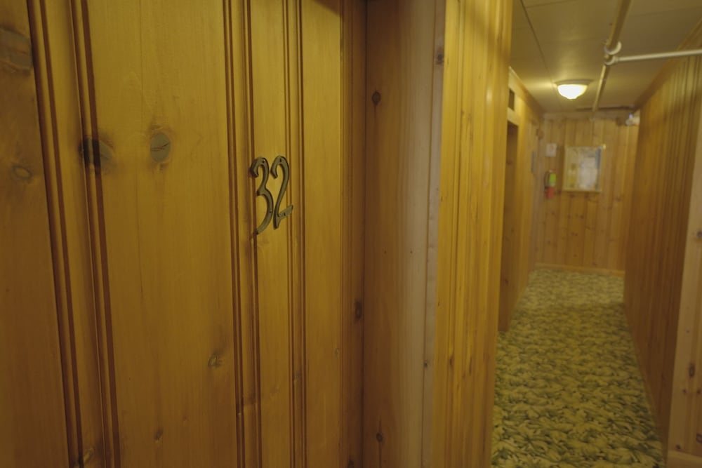 Betty Doon Hotel - photo 36