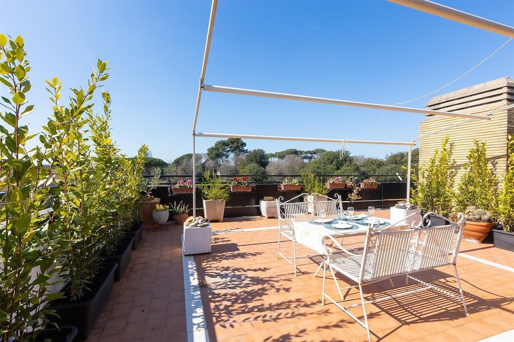 San Pancrazio Penthouse by Rental in Rome — 4-Star Luxury Hotel in Rome, Italy