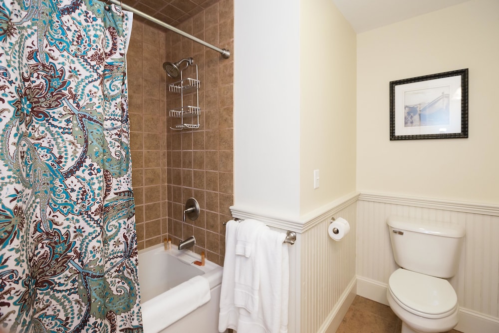 Sheepscot Harbour Village Resort - photo 320