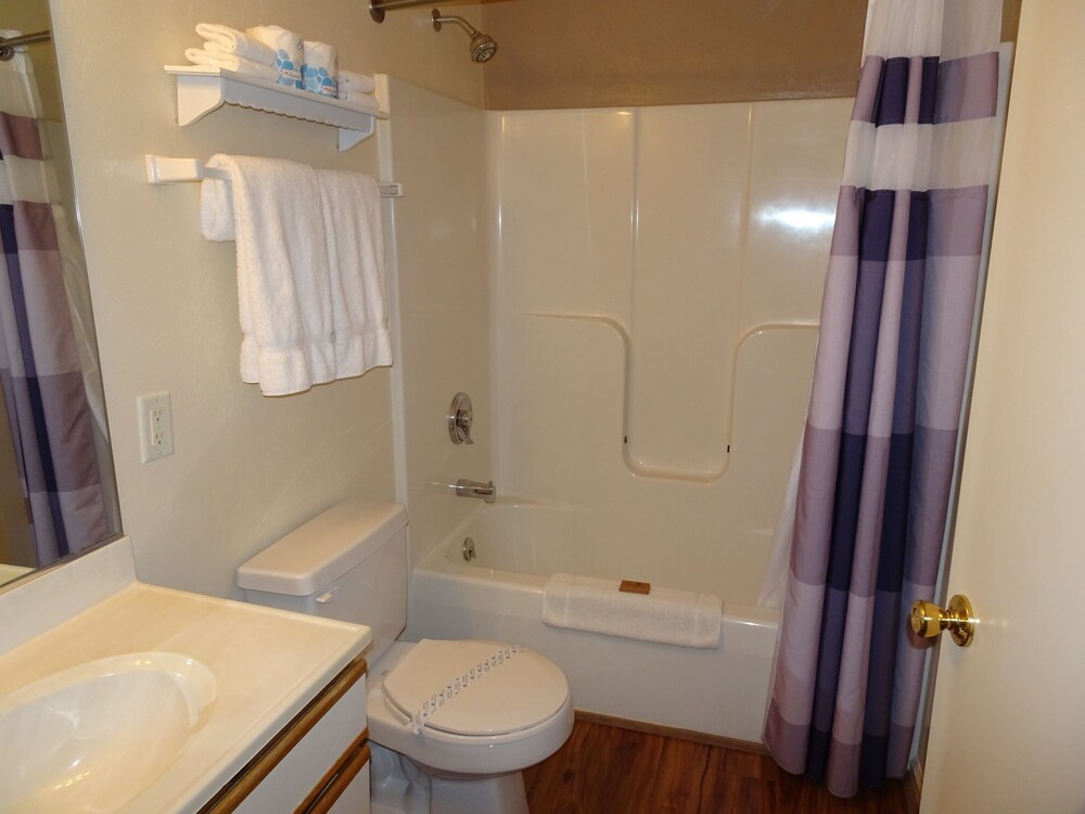 Affordable Suites of America Lynchburg - photo 35