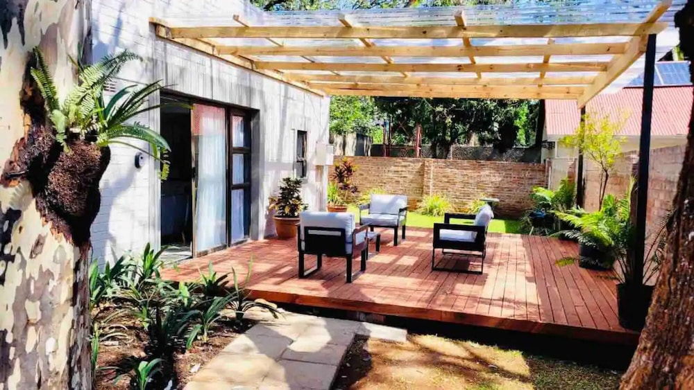 Mellow 2 bedroomed cottage 2083 — Bulawayo — photo 5