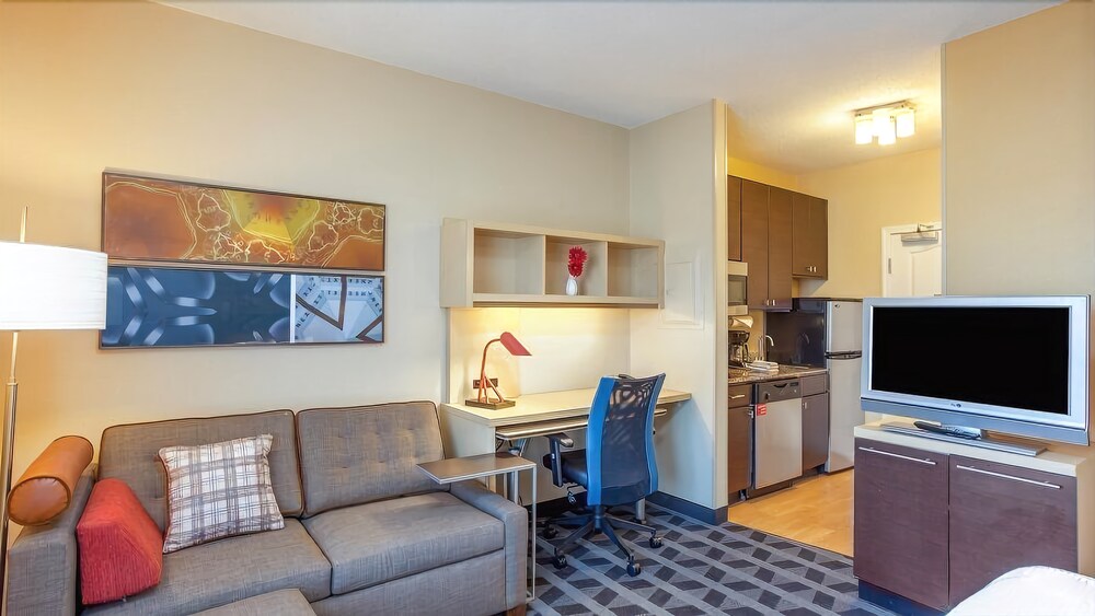 TownePlace Suites by Marriott Huntsville - photo 7