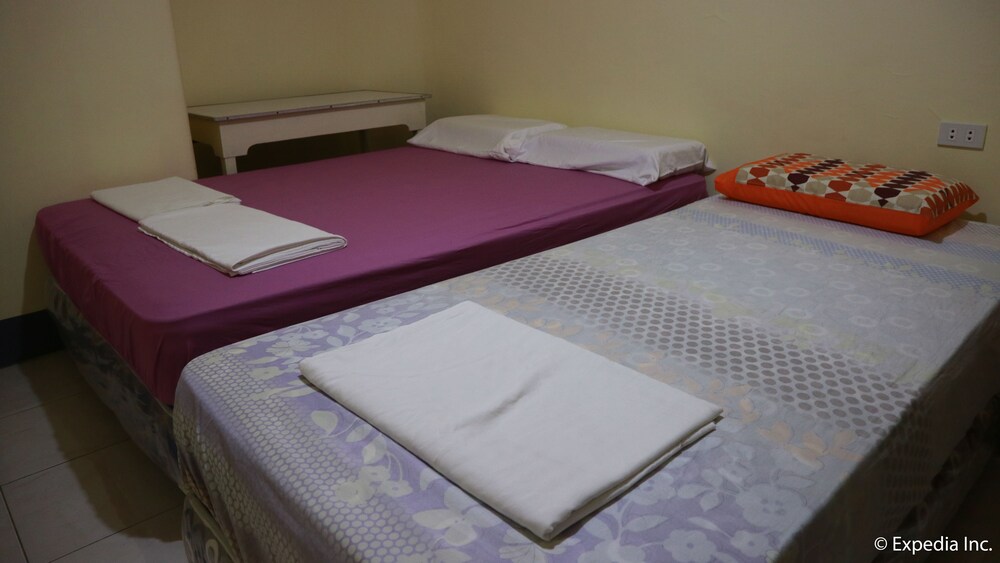 DJV Southville Guest House — Larena — photo 5