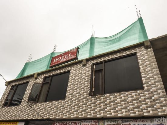 OYO 14958 Hotel Purnima in Chail, India