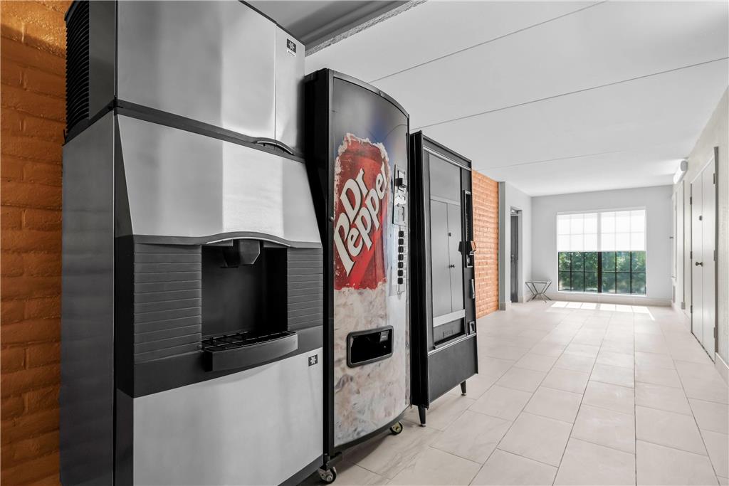 La Quinta Inn by Wyndham Huntsville Research Park - photo 31