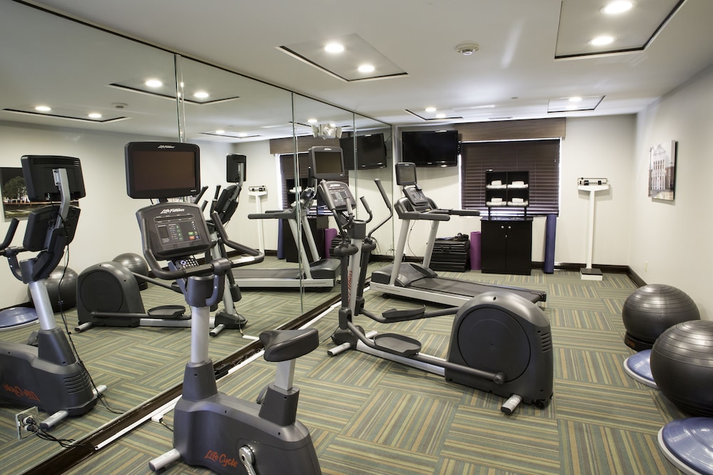 Holiday Inn Express Hotel & Suites Oxford by IHG - photo 22