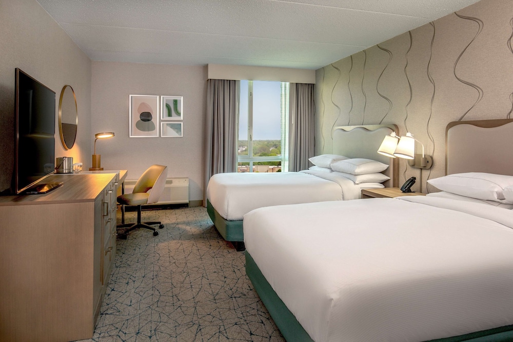DoubleTree by Hilton Chicago North Shore Conference Center - photo 23