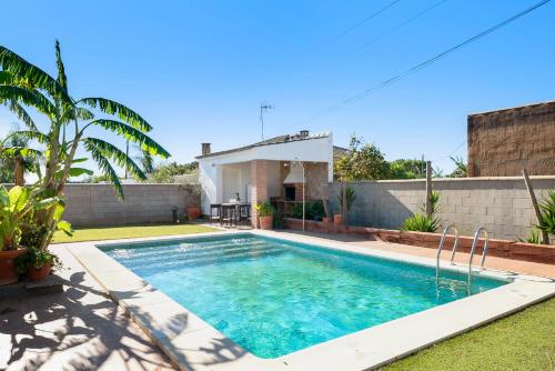 Villa Fernando — 4-Star Luxury Hotel in Conil De La Frontera, Spain