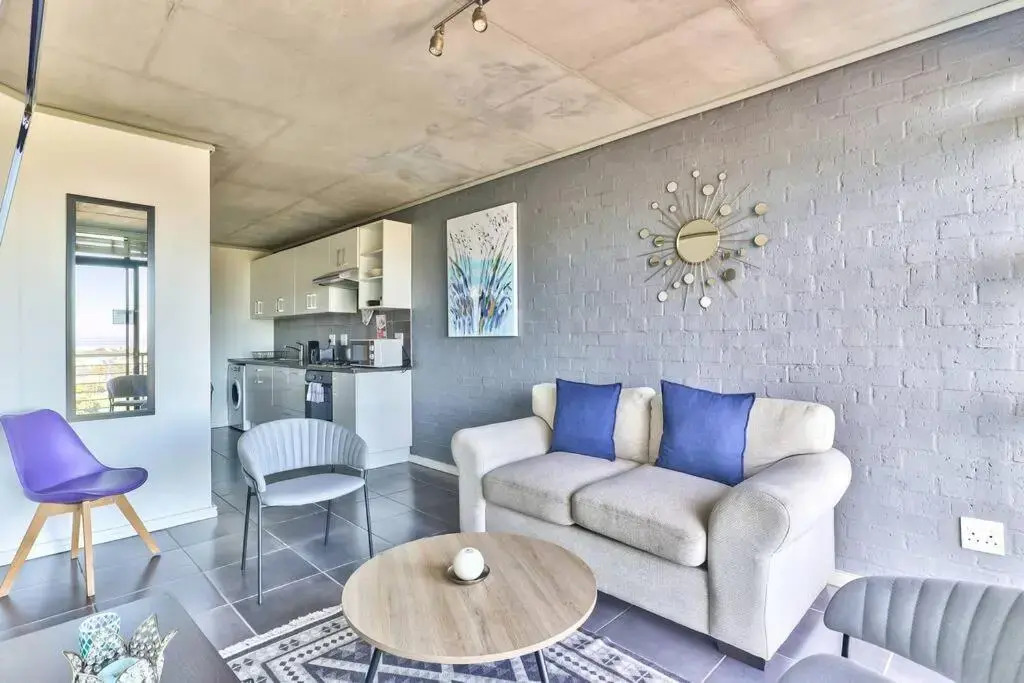 2 Bedroom Secure Pool Strong WiFi