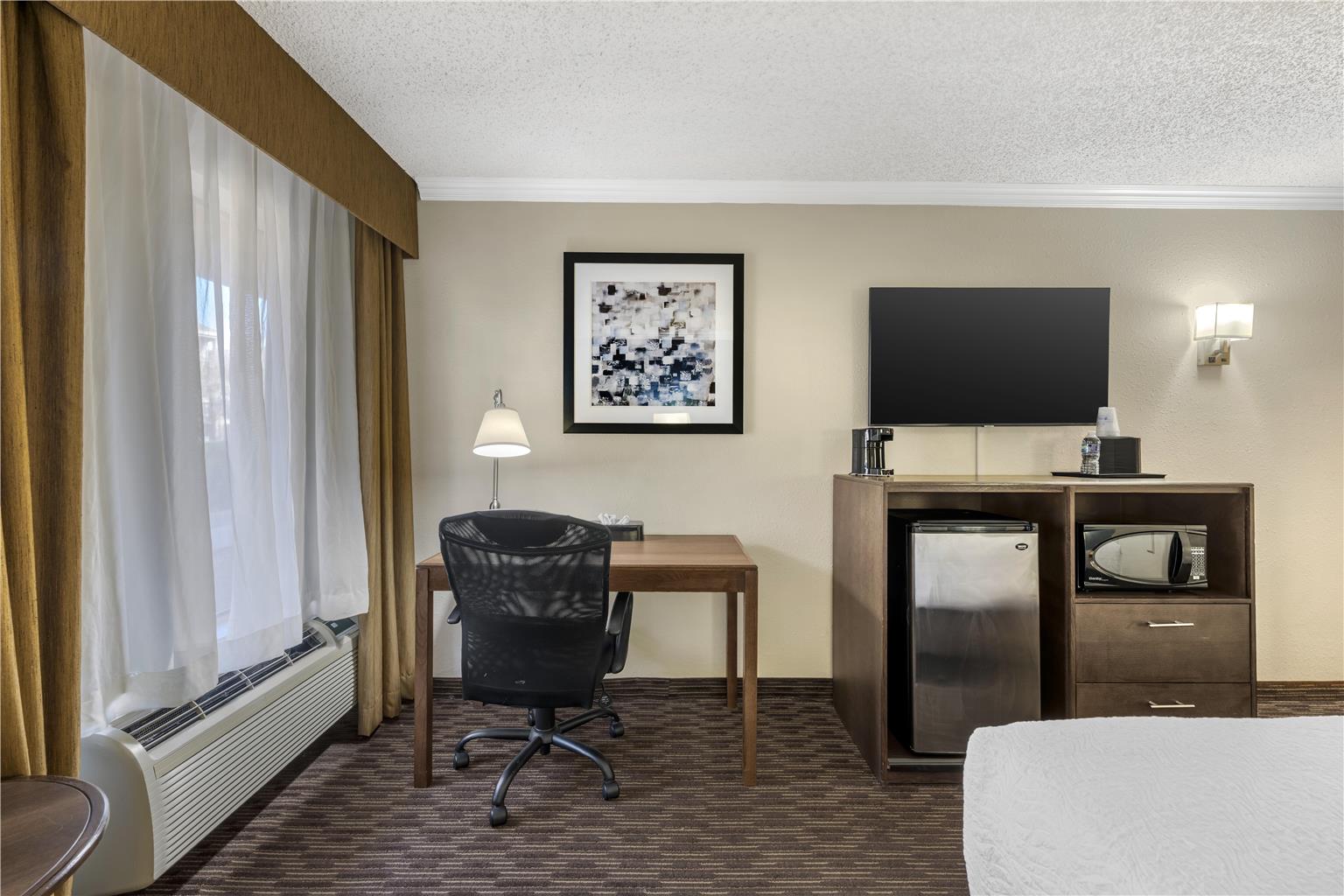 Best Western Airport Albuquerque InnSuites Hotel & Suites - photo 34
