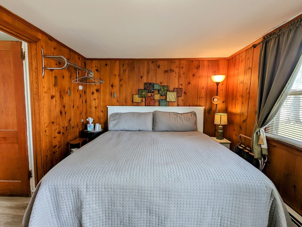 Riverside Motel - photo 56