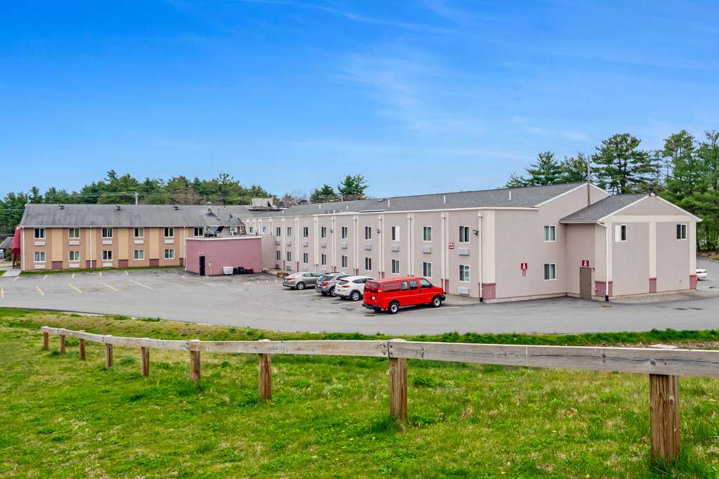 Americas Best Value Inn Foxboro - photo 11