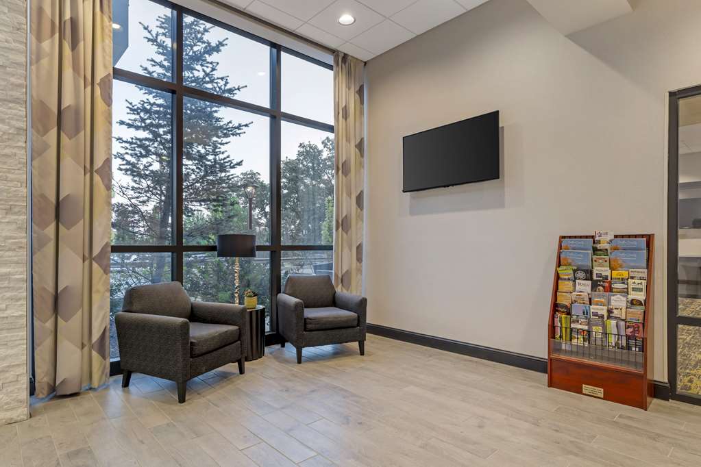 Best Western Plus Cranberry Pittsburgh North - photo 40