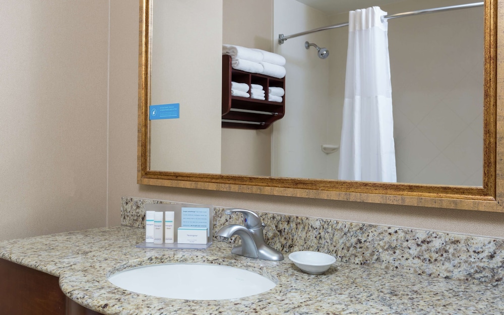 Hampton Inn & Suites Lodi - photo 19