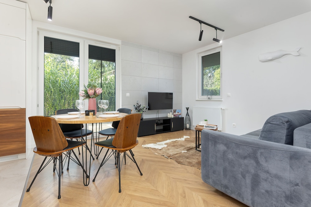 Zbożowa 2A Apartments Nowy Kleparz Cracow by Noclegi Renters — 4-Star Luxury Hotel in Krakow, Poland