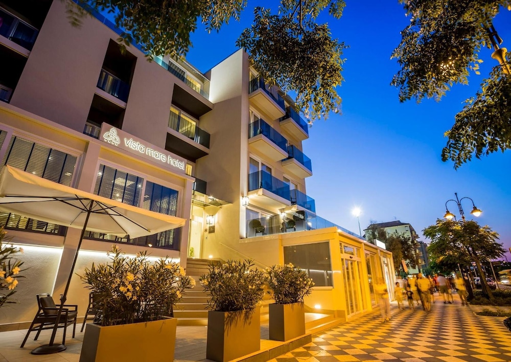 Vista Mare Hotel — 4-Star Luxury Hotel in Cesenatico, Italy