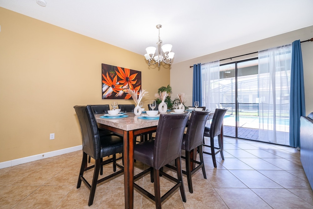 Orlandoasis by Avantstay 8bdr Pool Movie Theater Game Room Resort Access - photo 11