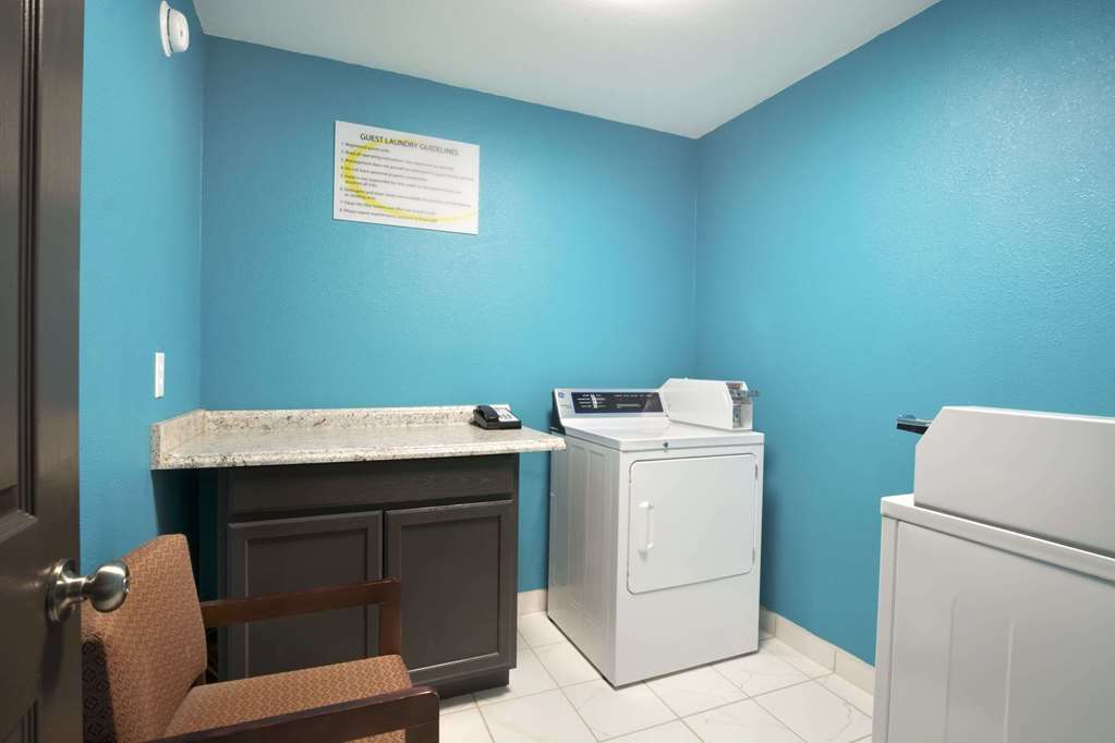 Super 8 by Wyndham Ardmore - photo 13