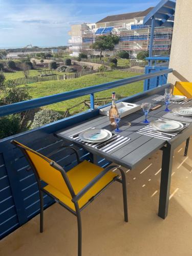T2 Direct Plage Lacanau Ocean 2 Piscines Parking Terrasse 9m2 - last minute hotel in Lacanau