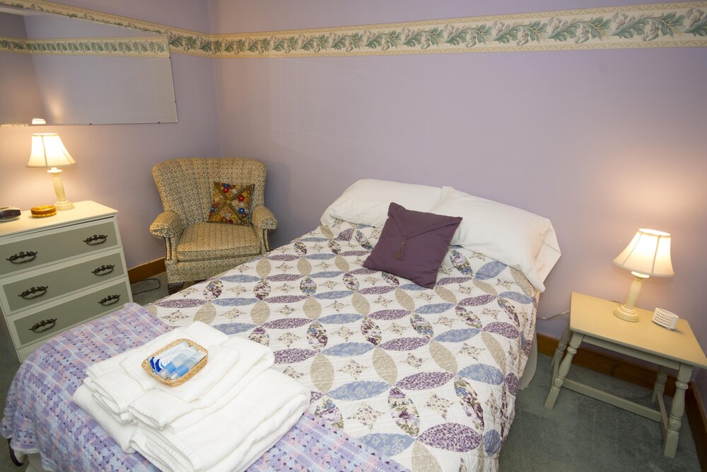 Brook Road Inn - photo 4