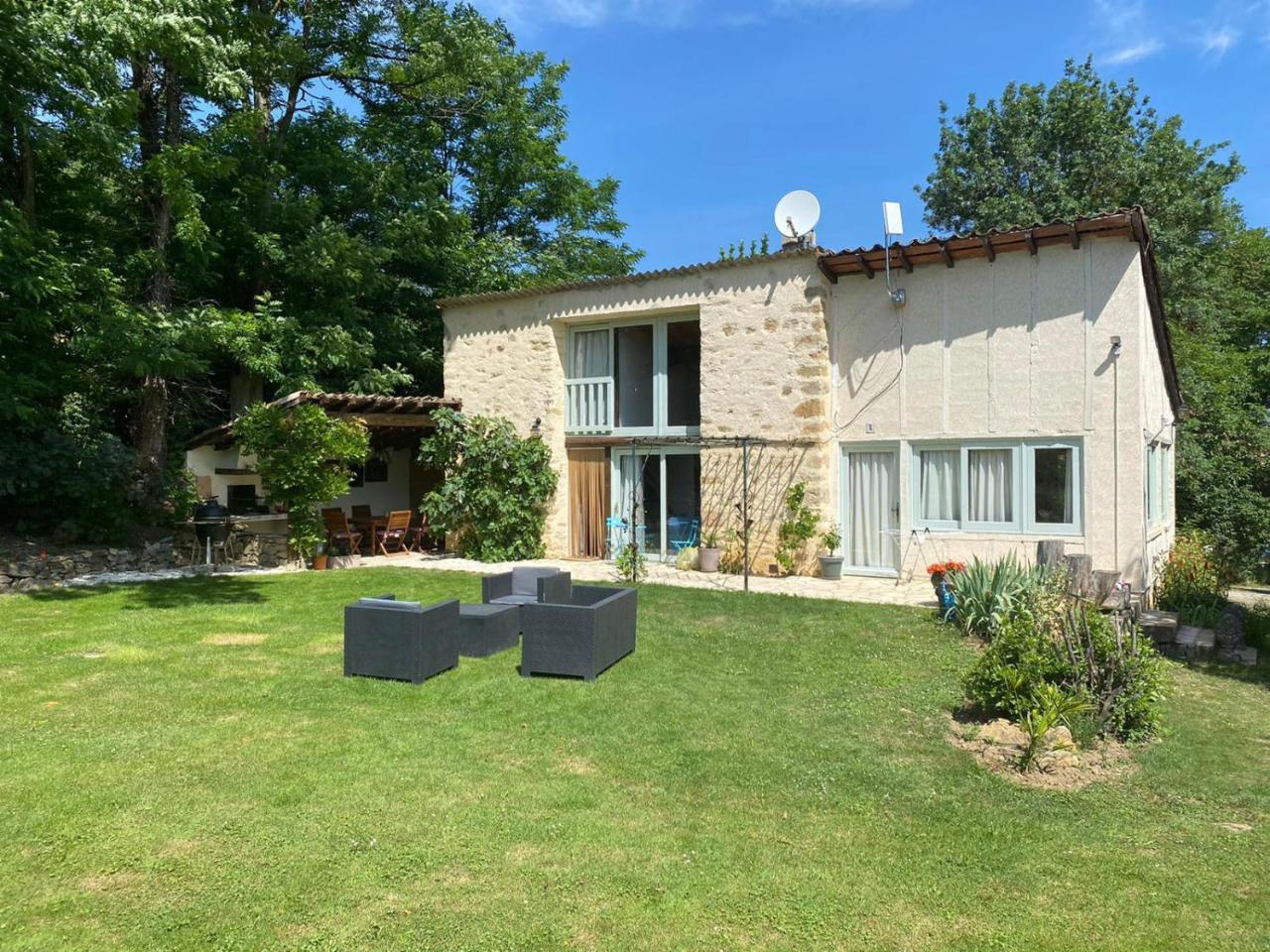 Hameau de Montcabirol Pyrenees — hotel in Mirepoix