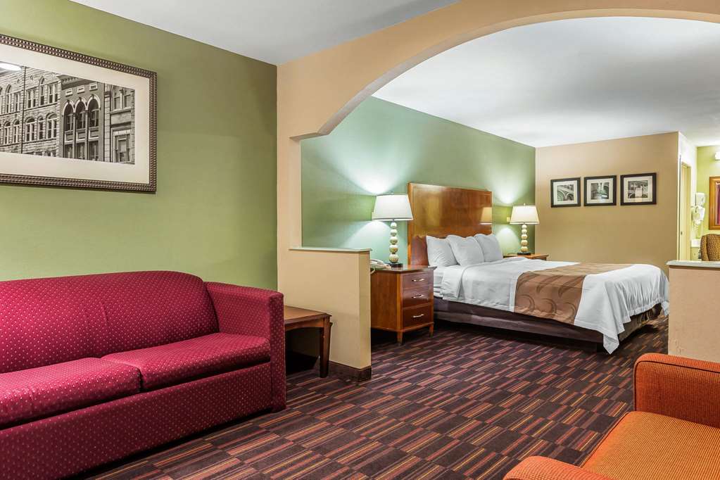 Quality Inn & Suites near Robins Air Force Base - photo 41