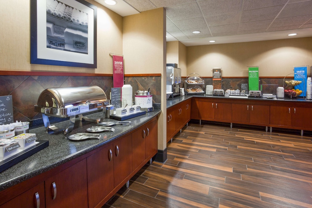 Hampton Inn & Suites Lino Lakes - photo 43
