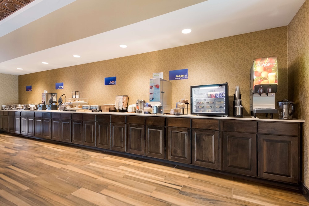 Best Western Bandera Suites & Saloon - photo 31
