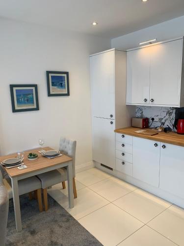 The old forge — 4-Star Luxury Hotel in None, United Kingdom