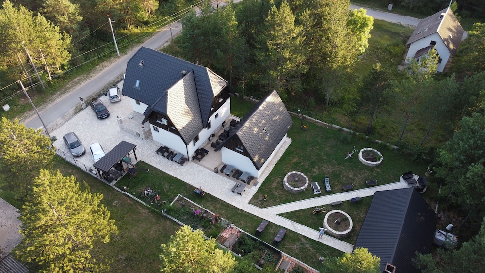 House Maka — 4-Star Luxury Hotel in Korenica, Croatia