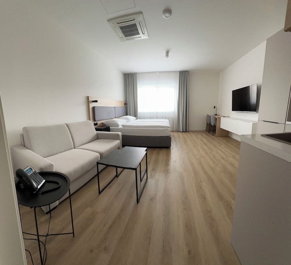 Hotel Kapitol — hotel in Most