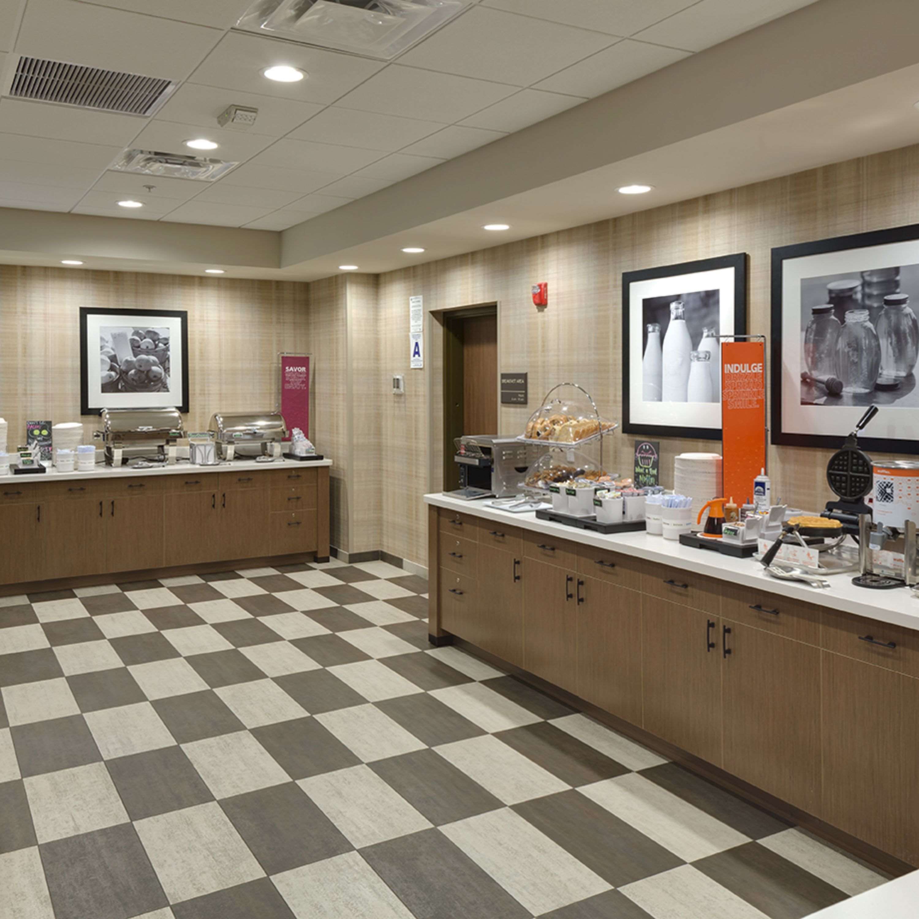 Hampton Inn & Suites Murrieta Temecula - photo 11
