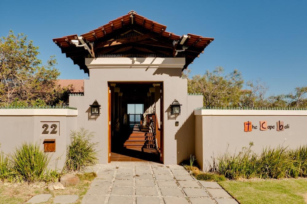 The Cape Bali Luxury Villa with Ocean Views in Camps Bay