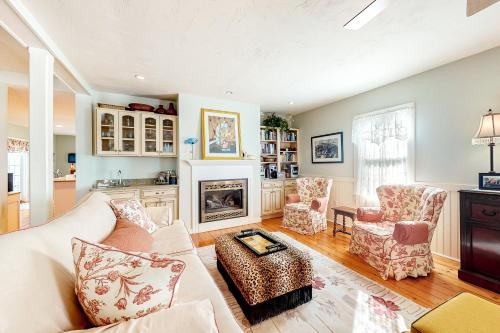 Island Dream in Oak Bluffs, United States