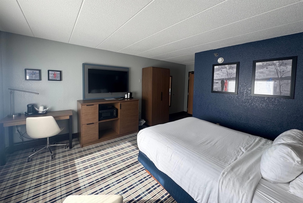 AmericInn by Wyndham Albert Lea - photo 18