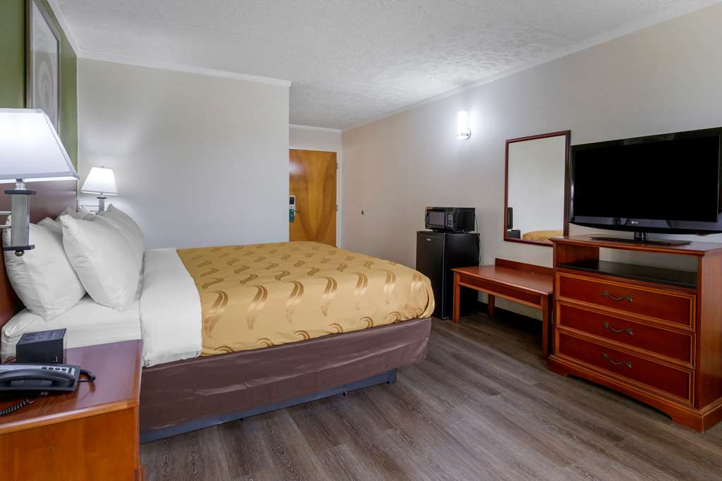 Quality Inn Roxboro South - photo 18