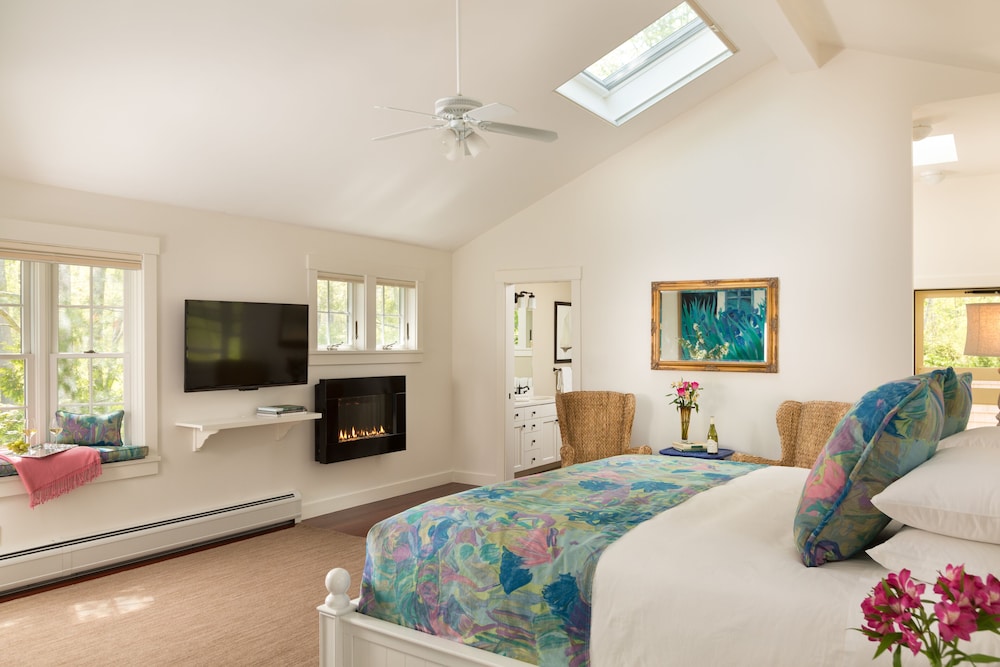 Inn at Sunrise Point - photo 25